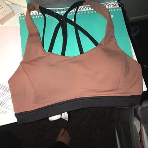 Lululemon Free to Be Serene Bra